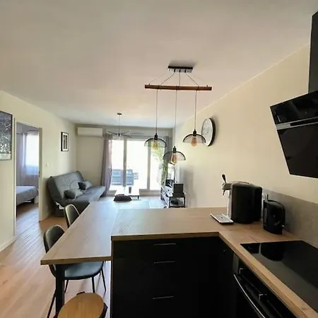 L'ovalie Apartment